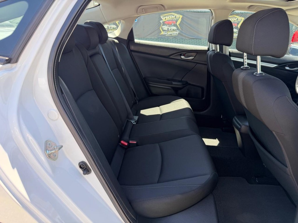 Honda Civic Vehicle Full-screen Gallery Image 38