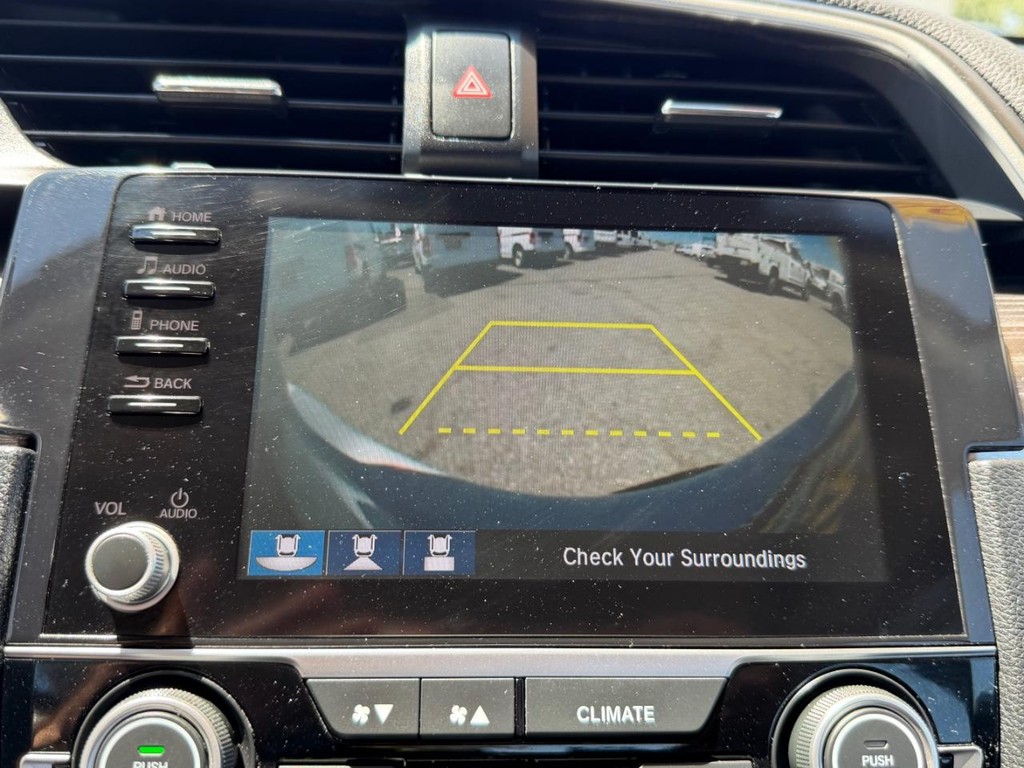 Honda Civic Vehicle Full-screen Gallery Image 41