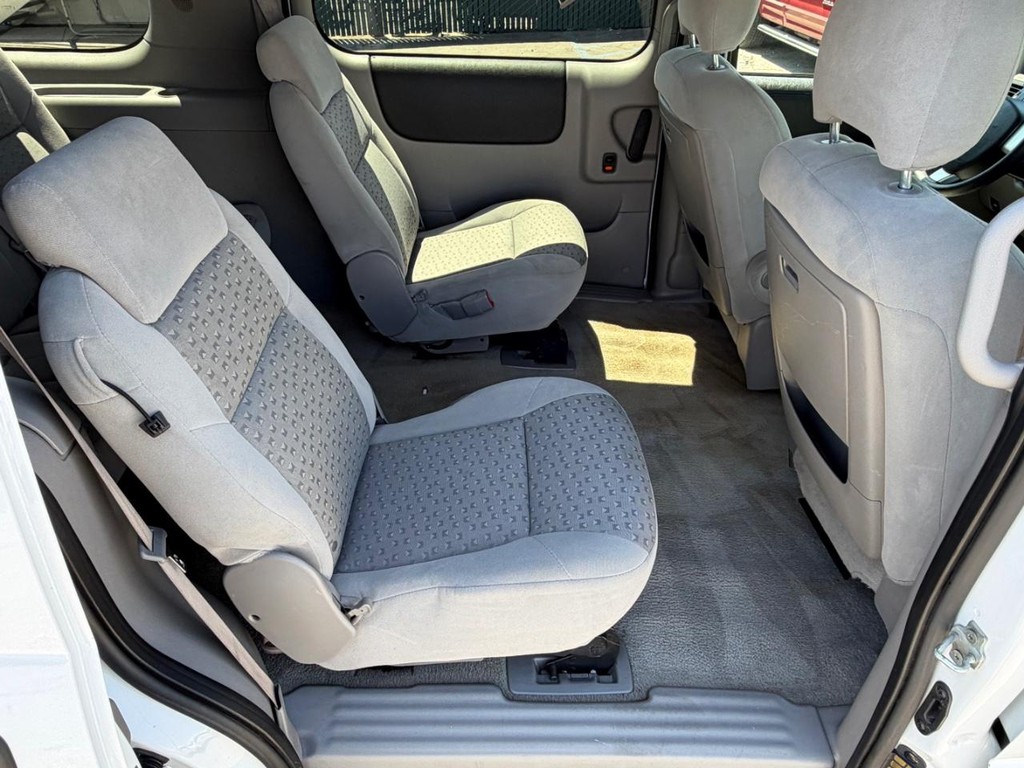 Chevrolet Uplander Vehicle Full-screen Gallery Image 31