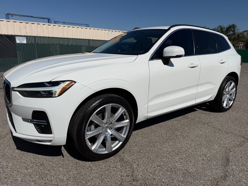 Volvo XC60 Vehicle Full-screen Gallery Image 12