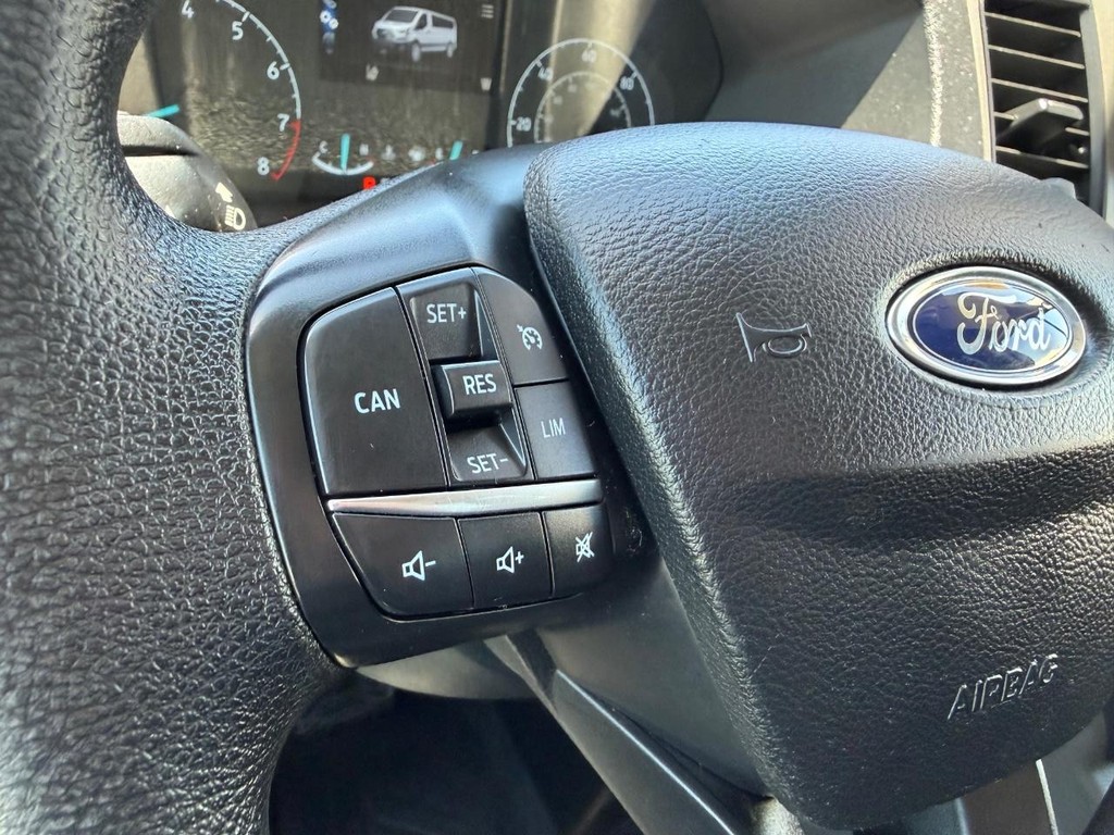 Ford Transit 350 Vehicle Full-screen Gallery Image 57