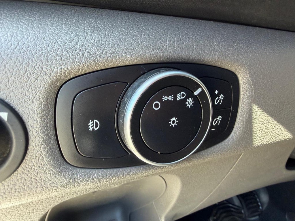 Ford Transit 350 Vehicle Full-screen Gallery Image 62