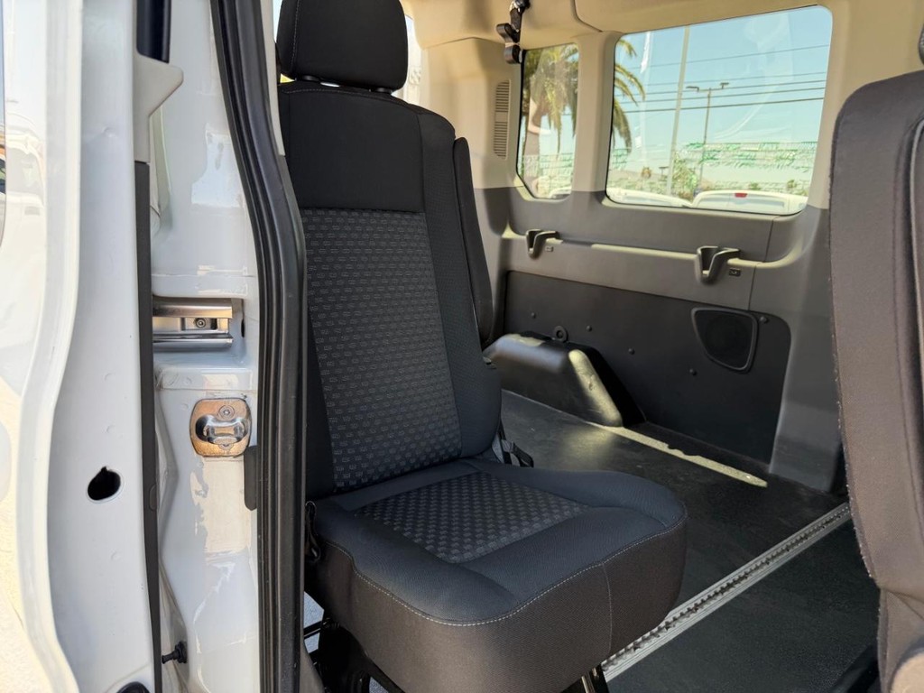 Ford Transit 350 Vehicle Full-screen Gallery Image 68