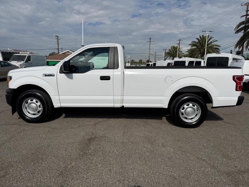 Ford F-150 Vehicle Full-screen Gallery Image 11