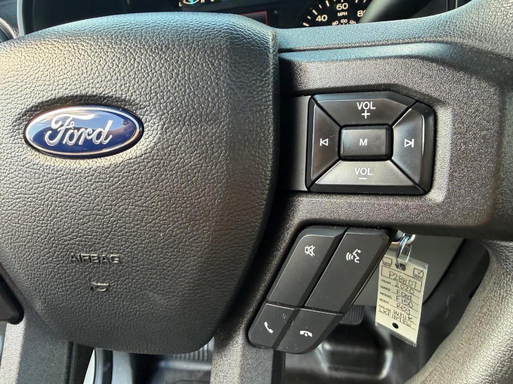 Ford F-150 Vehicle Full-screen Gallery Image 26