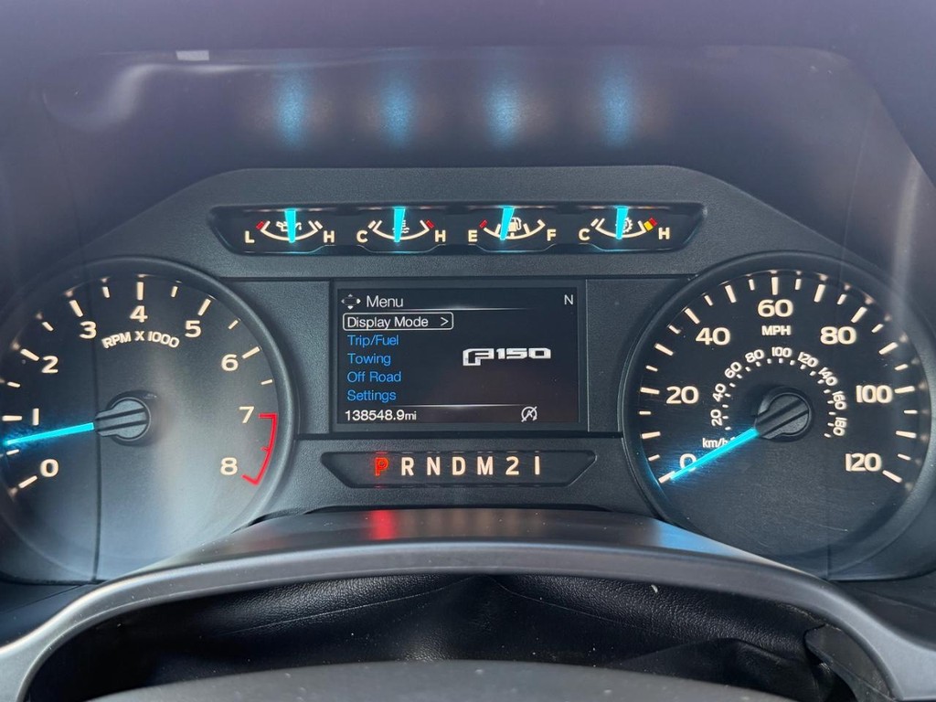 Ford F-150 Vehicle Full-screen Gallery Image 27