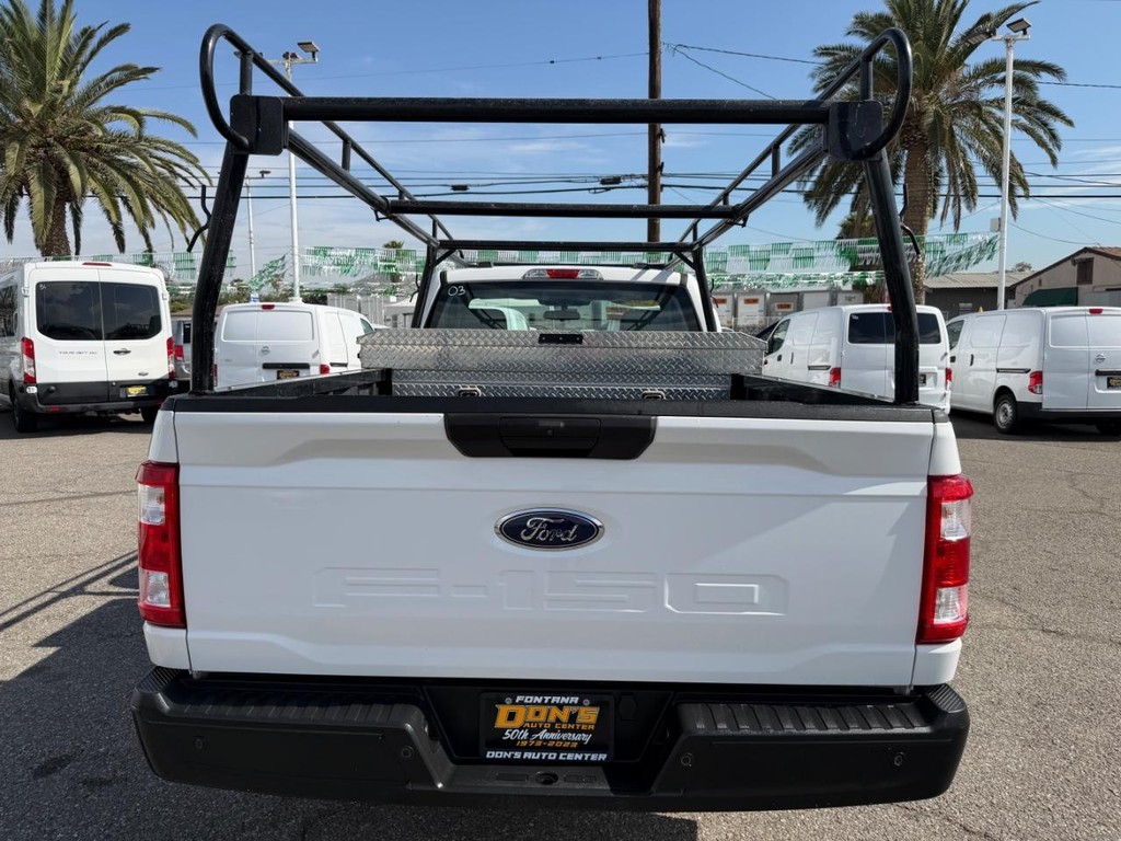Ford F-150 Vehicle Full-screen Gallery Image 08