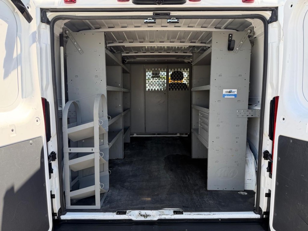 Ram ProMaster Vehicle Full-screen Gallery Image 16