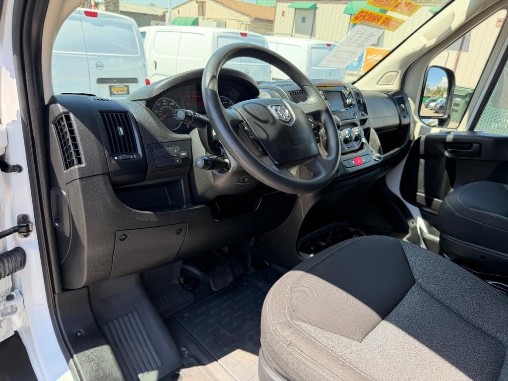 Ram ProMaster Vehicle Full-screen Gallery Image 27