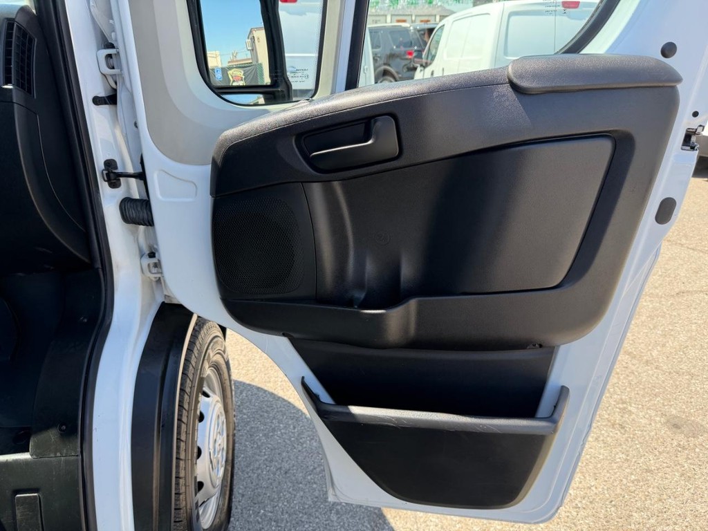 Ram ProMaster Vehicle Full-screen Gallery Image 30