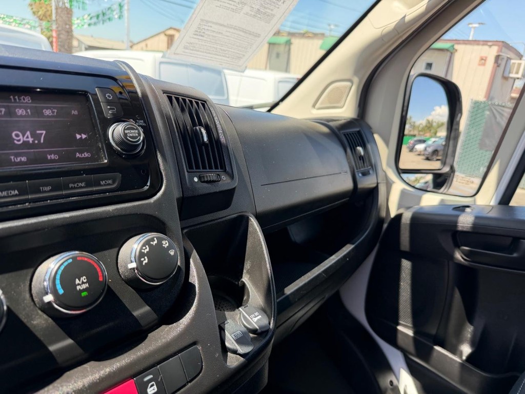 Ram ProMaster Vehicle Full-screen Gallery Image 36