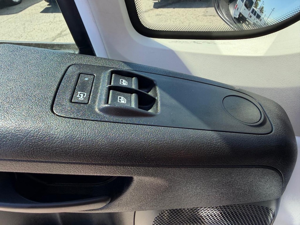 Ram ProMaster Vehicle Full-screen Gallery Image 40