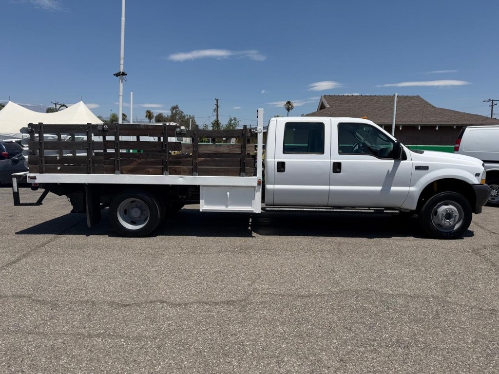 Ford F-450 Vehicle Full-screen Gallery Image 05