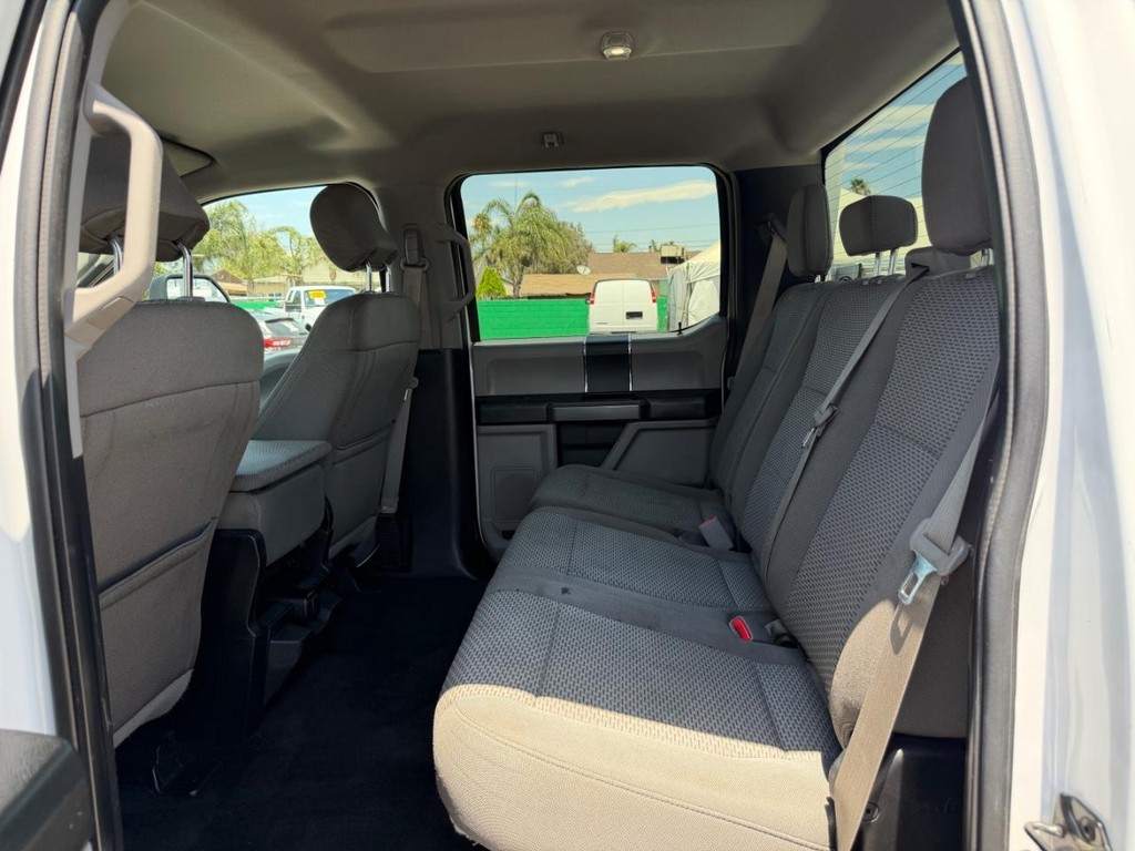 Ford F-350 Vehicle Full-screen Gallery Image 47