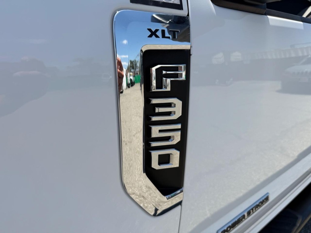 Ford F-350 Vehicle Full-screen Gallery Image 53