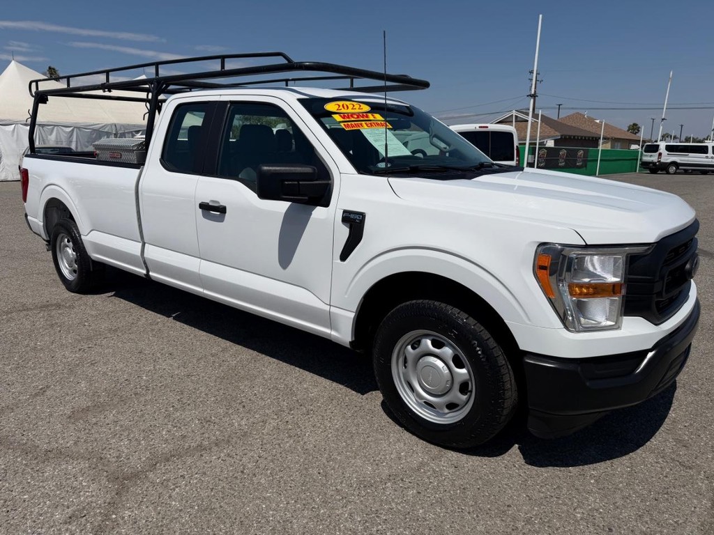 Ford F-150 Vehicle Full-screen Gallery Image 03