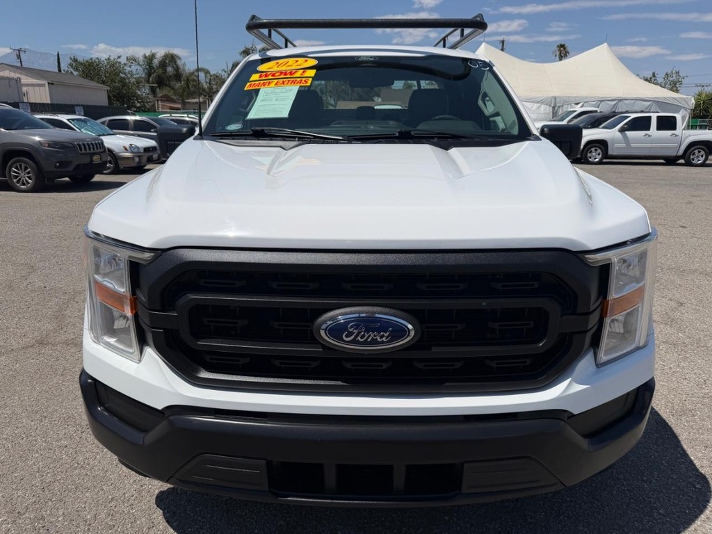 Ford F-150 Vehicle Full-screen Gallery Image 14