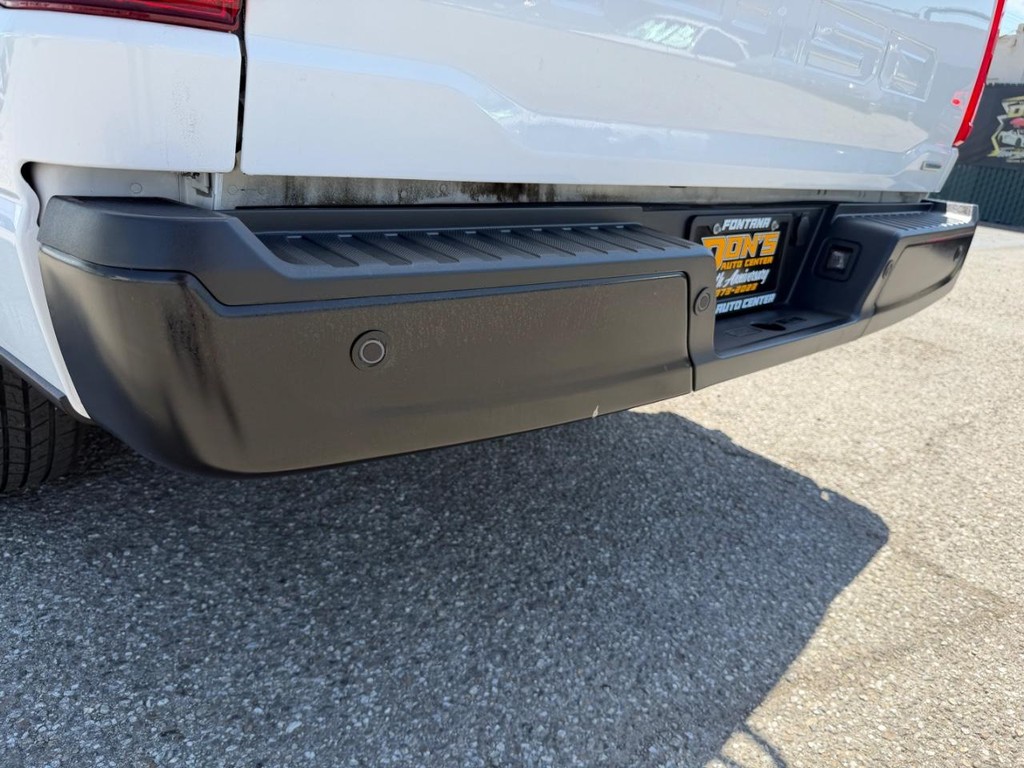Ford F-150 Vehicle Full-screen Gallery Image 43