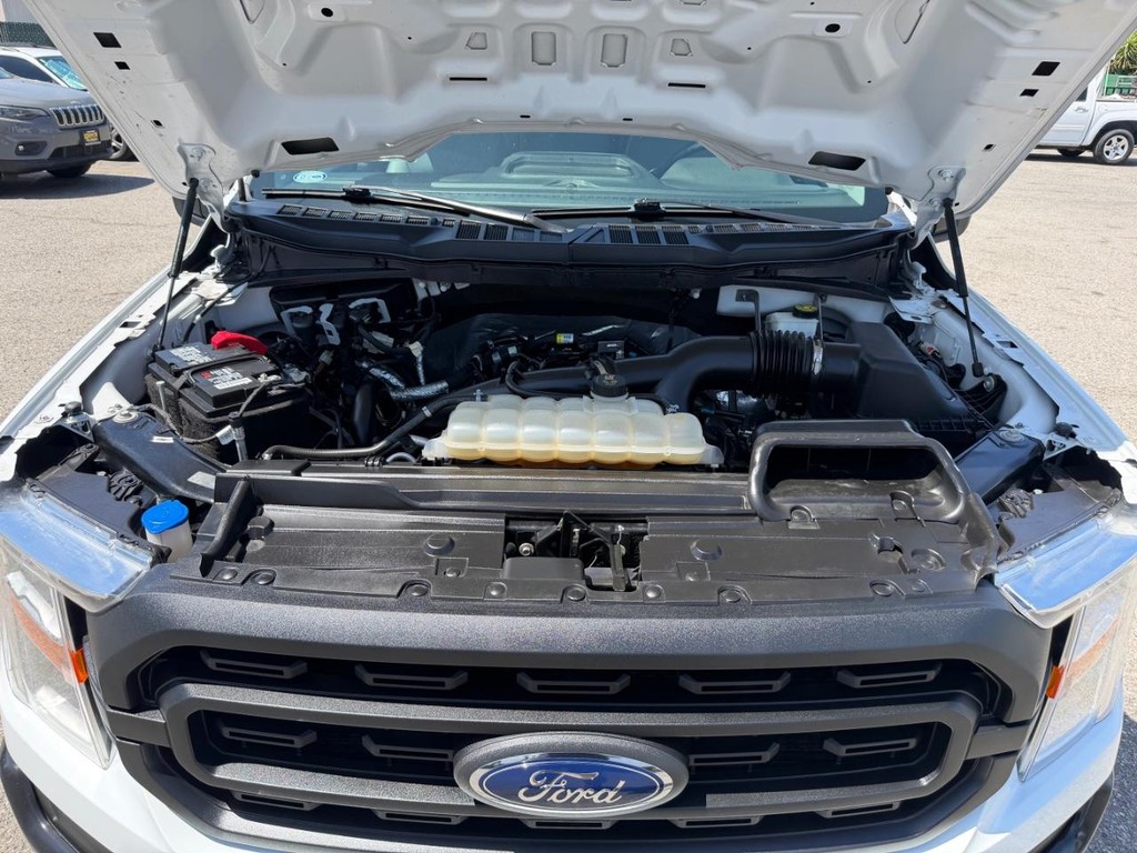Ford F-150 Vehicle Full-screen Gallery Image 45