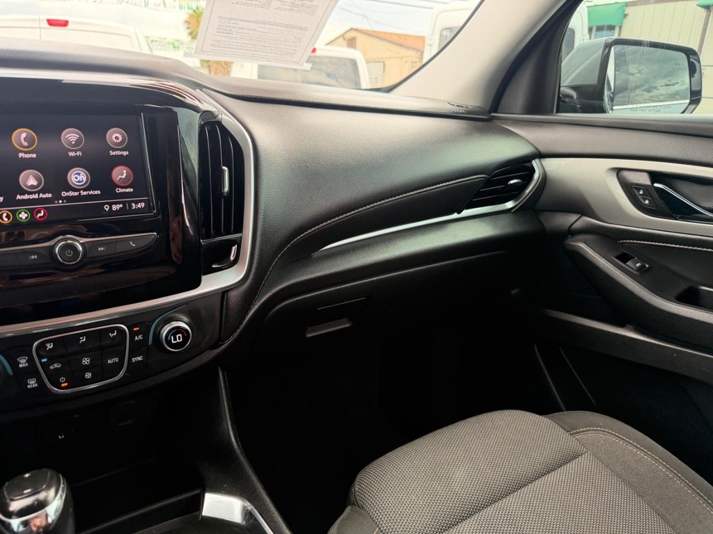 Chevrolet Traverse Vehicle Full-screen Gallery Image 26