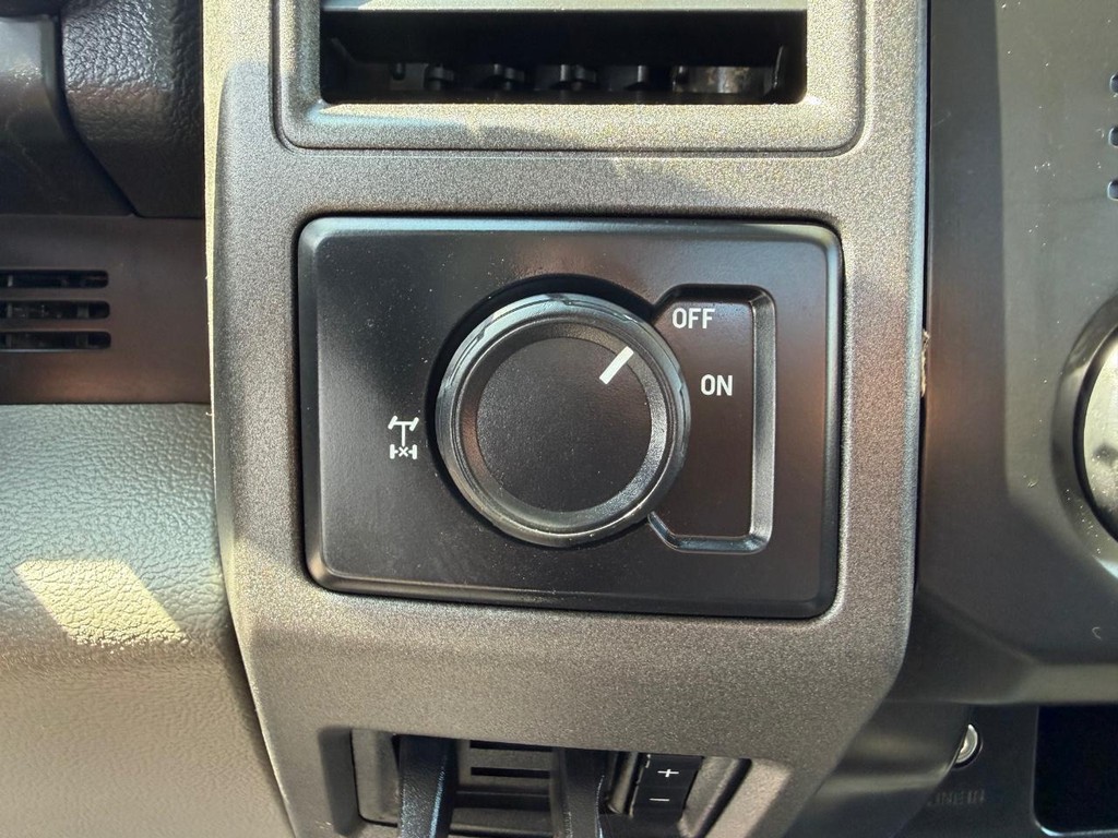 Ford F-250 Vehicle Full-screen Gallery Image 28