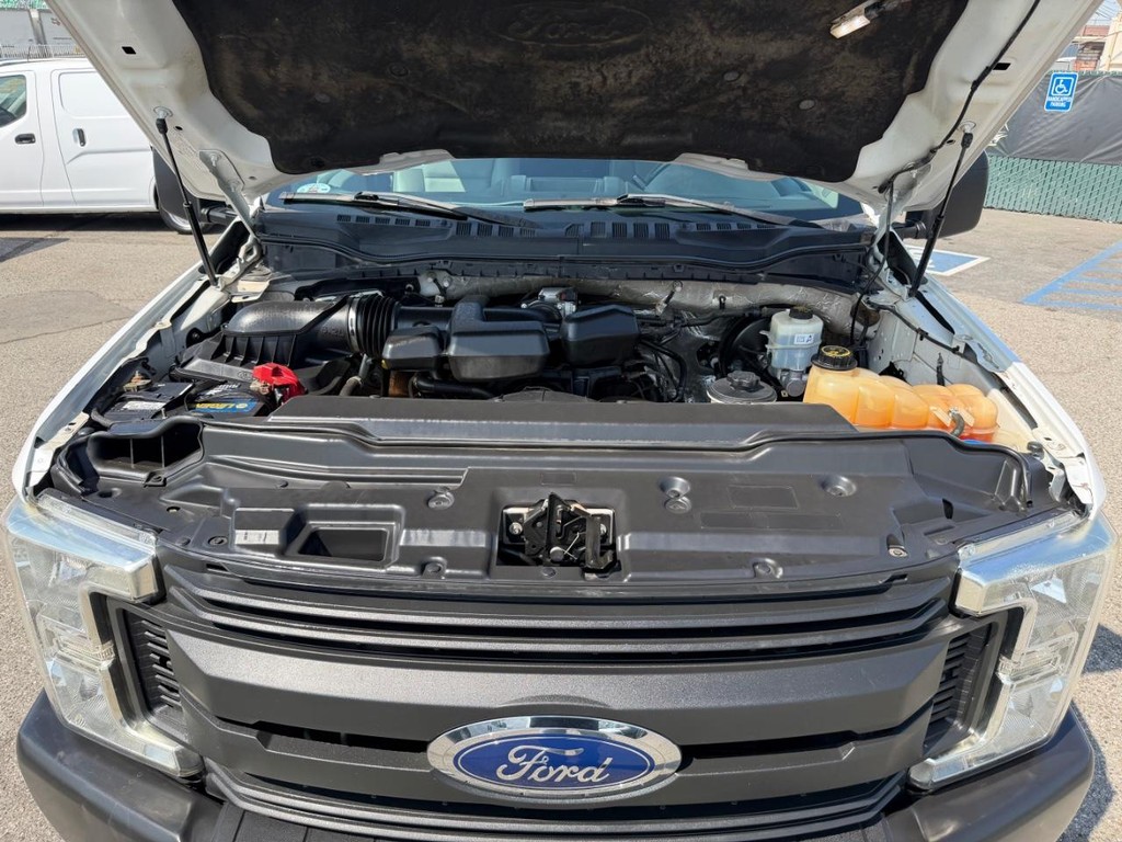 Ford F-250 Vehicle Full-screen Gallery Image 39