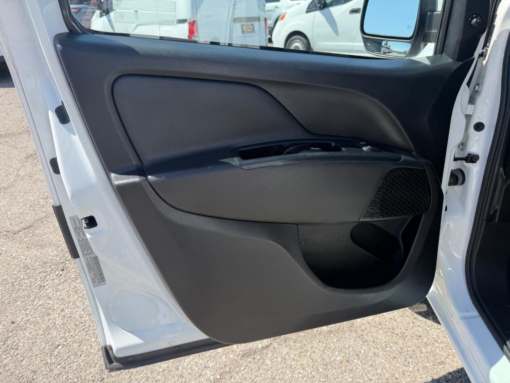Ram ProMaster City Vehicle Full-screen Gallery Image 23