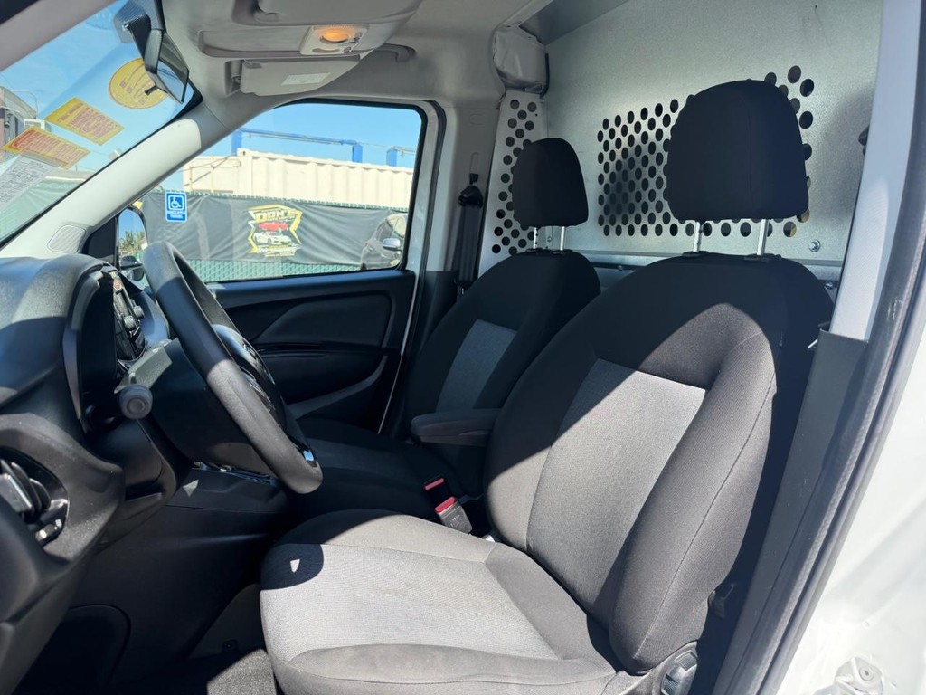 Ram ProMaster City Vehicle Full-screen Gallery Image 26