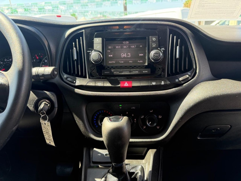 Ram ProMaster City Vehicle Full-screen Gallery Image 32