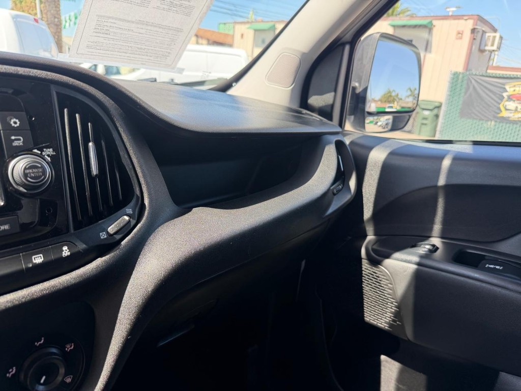 Ram ProMaster City Vehicle Full-screen Gallery Image 33