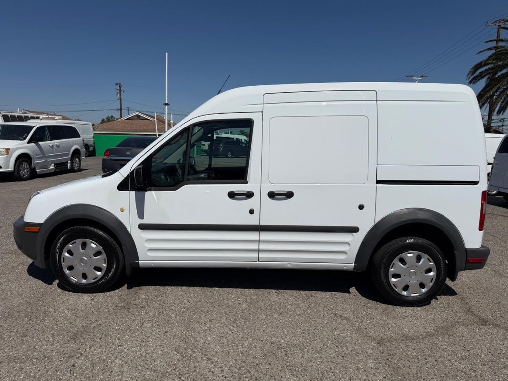 Ford Transit Connect Vehicle Full-screen Gallery Image 12