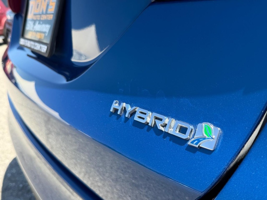 Ford Fusion Vehicle Full-screen Gallery Image 41