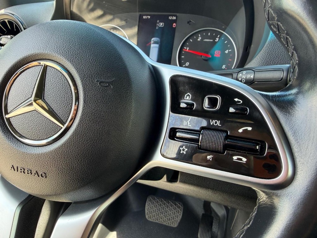 Mercedes-Benz Sprinter Vehicle Full-screen Gallery Image 44