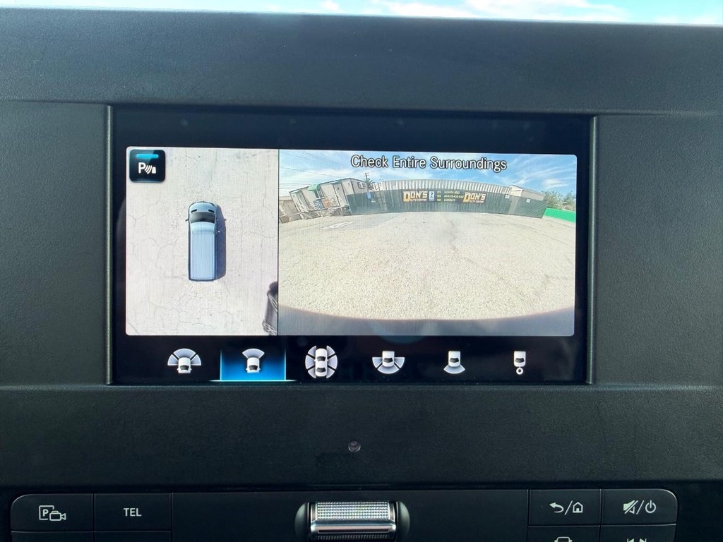 Mercedes-Benz Sprinter Vehicle Full-screen Gallery Image 51