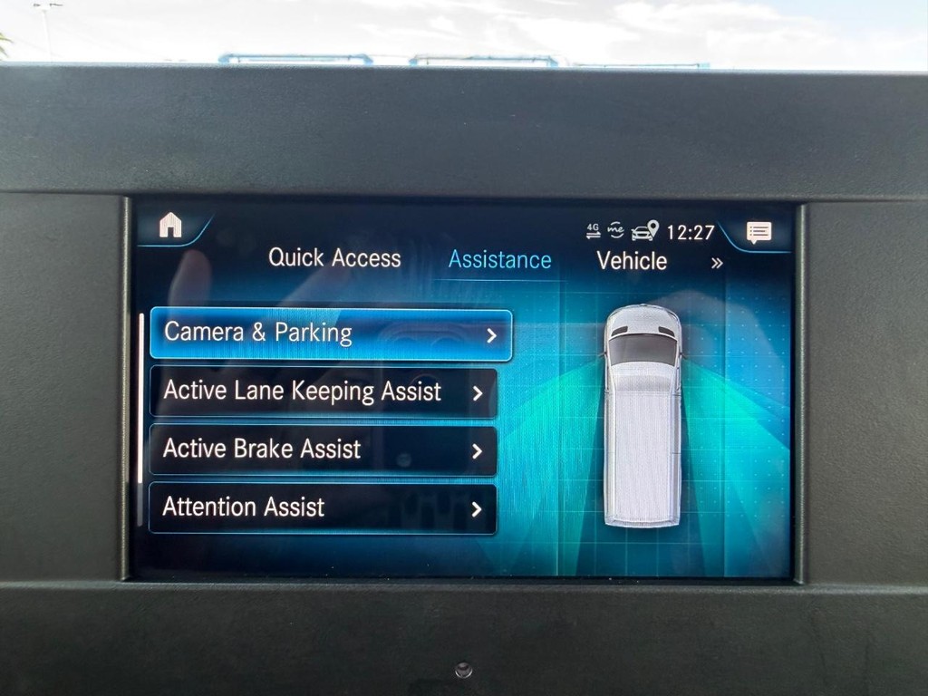 Mercedes-Benz Sprinter Vehicle Full-screen Gallery Image 53