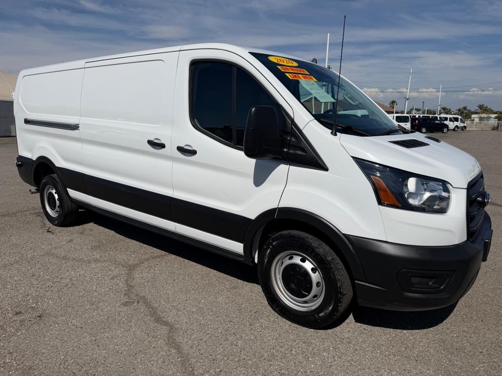 Ford Transit 150 Vehicle Full-screen Gallery Image 04