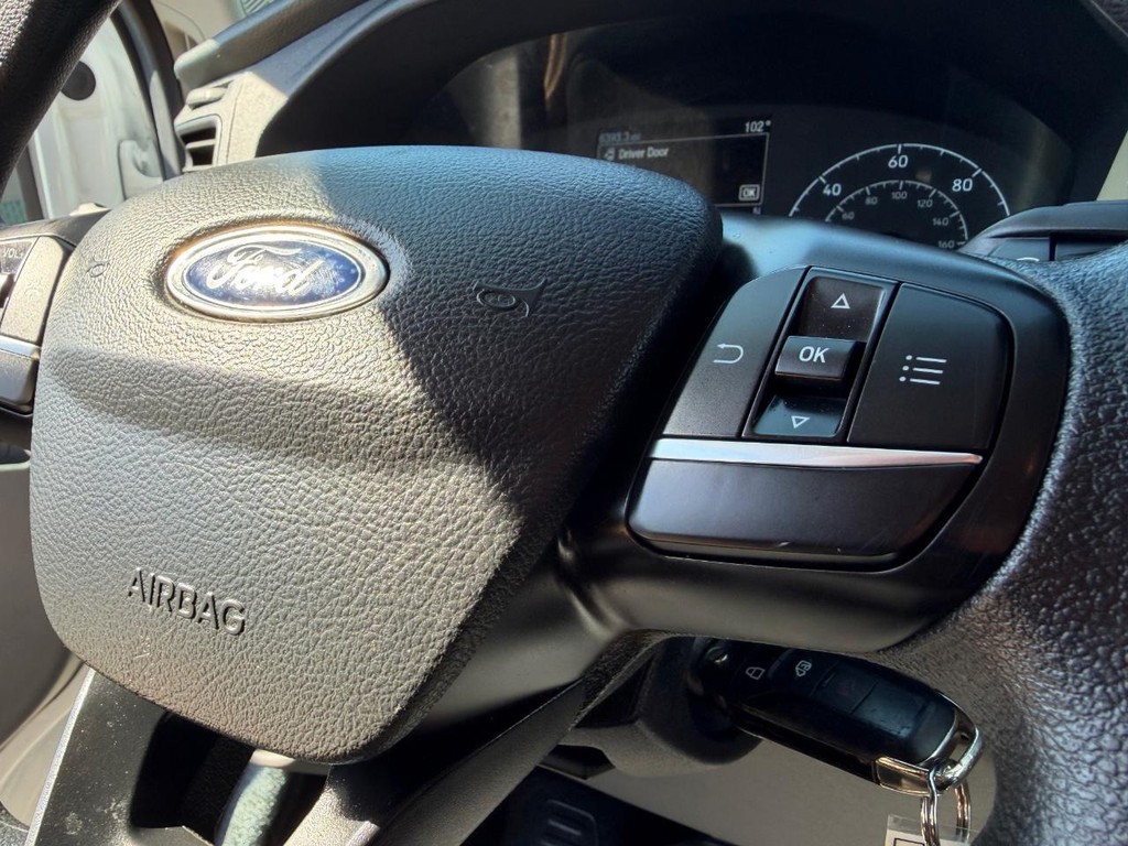 Ford Transit 150 Vehicle Full-screen Gallery Image 35