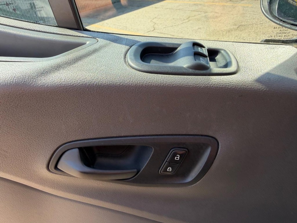 Ford Transit 150 Vehicle Full-screen Gallery Image 37