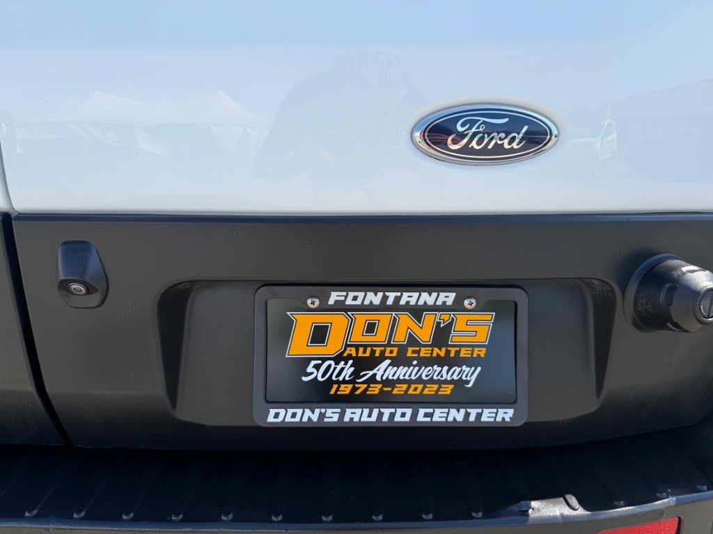 Ford Transit 150 Vehicle Full-screen Gallery Image 40