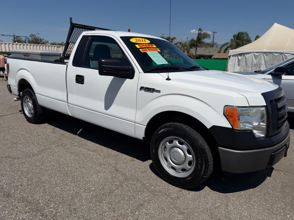 Ford F-150 Vehicle Full-screen Gallery Image 03