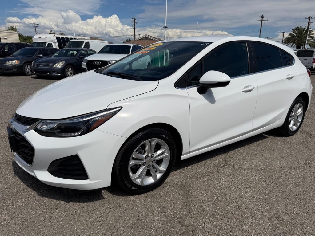 Chevrolet Cruze Vehicle Full-screen Gallery Image 11