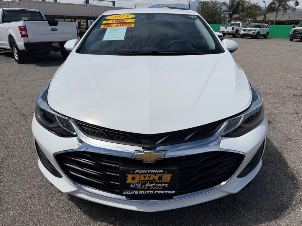 Chevrolet Cruze Vehicle Full-screen Gallery Image 12