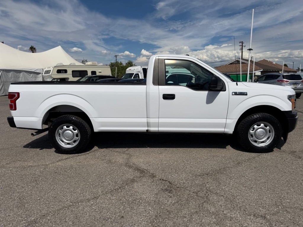 Ford F-150 Vehicle Full-screen Gallery Image 05