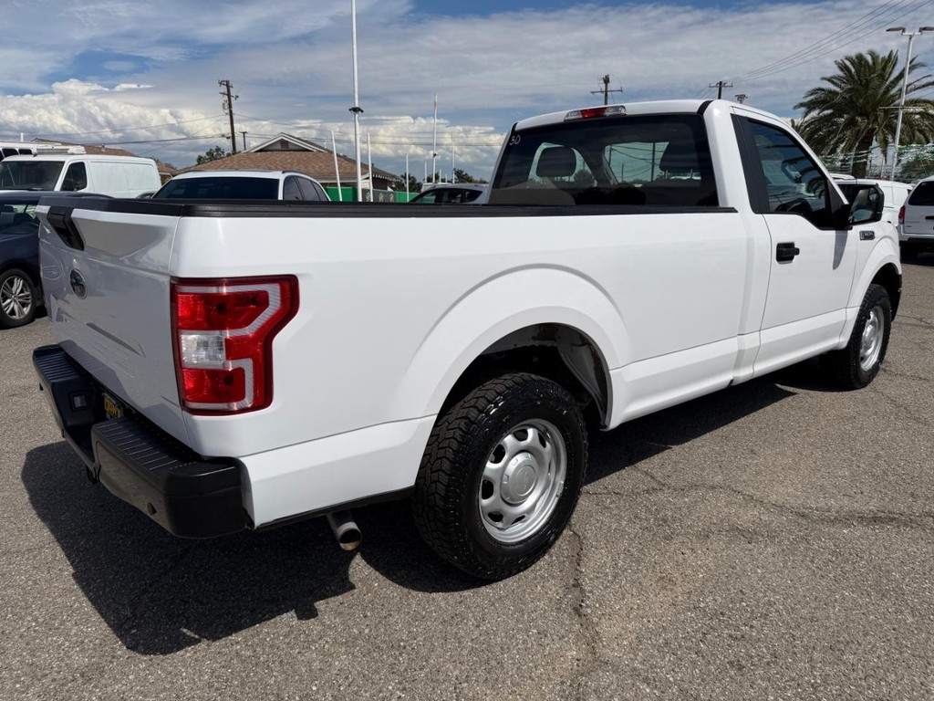Ford F-150 Vehicle Full-screen Gallery Image 06