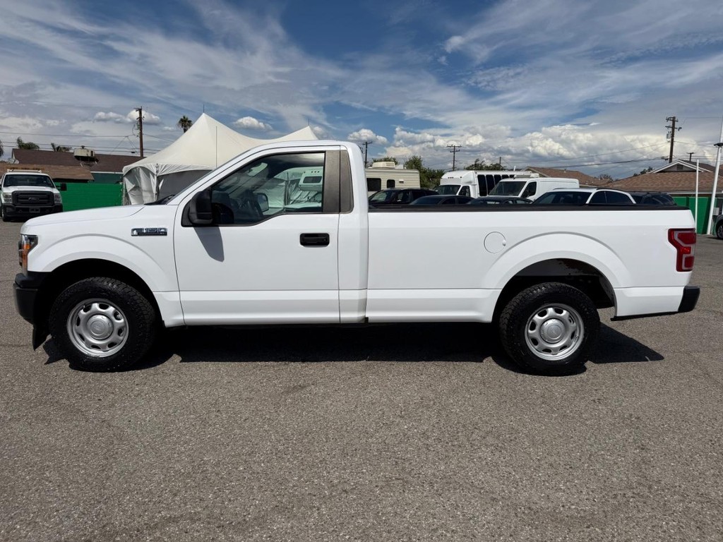 Ford F-150 Vehicle Full-screen Gallery Image 11