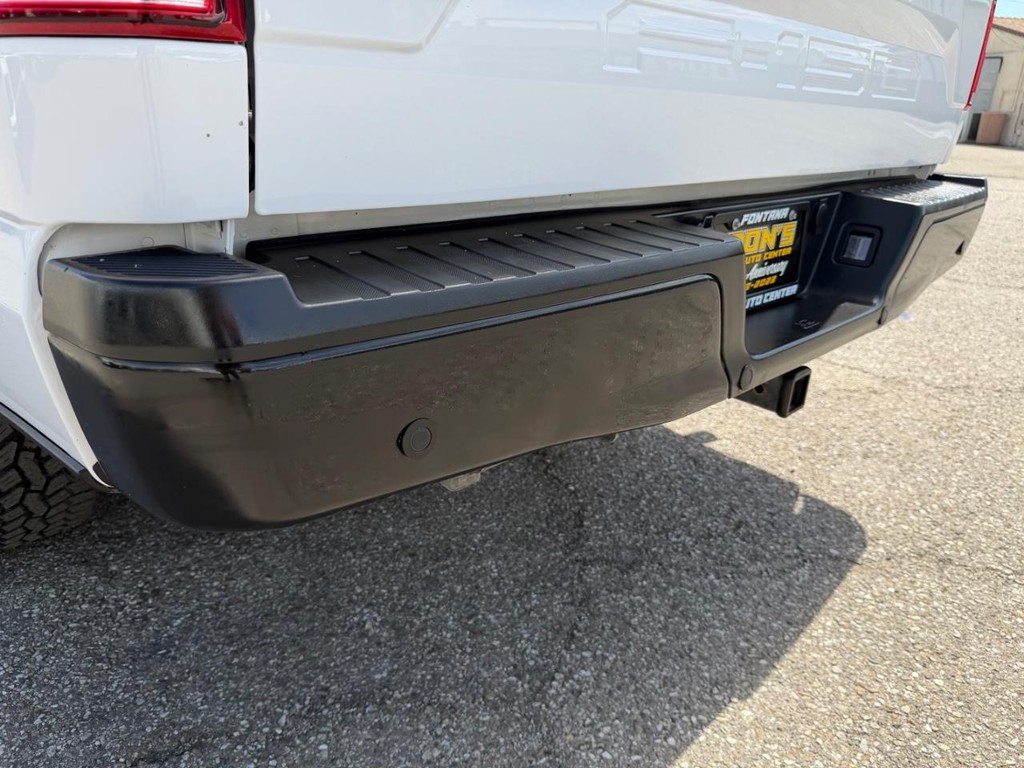 Ford F-150 Vehicle Full-screen Gallery Image 34