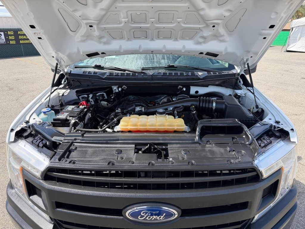 Ford F-150 Vehicle Full-screen Gallery Image 38