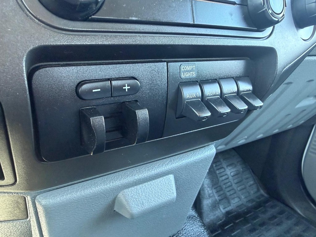 Ford F-250 Vehicle Full-screen Gallery Image 42