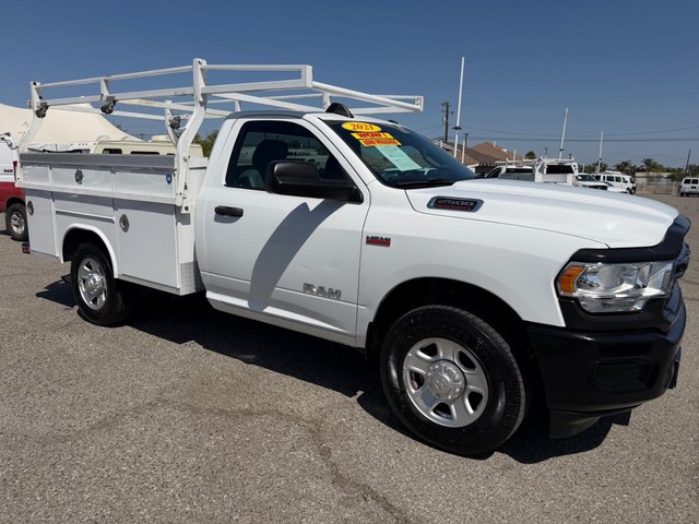 Ram 2500 Vehicle Full-screen Gallery Image 03