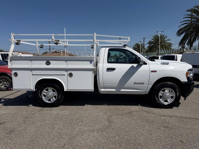 Ram 2500 Vehicle Full-screen Gallery Image 05